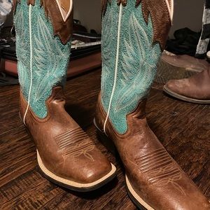 Women’s Ariat Boots size 8.5B